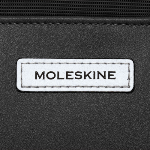 Купить Рюкзак Moleskine METRO FOLDOVER (ET82MTFBKBK) 31x42x10см полиамид черный в Липецке фото 5