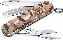 Купить Нож перочинный Victorinox Classic (0.6223.941U) 58мм 7функций камуфляж пустыни подар.коробка в Липецке
